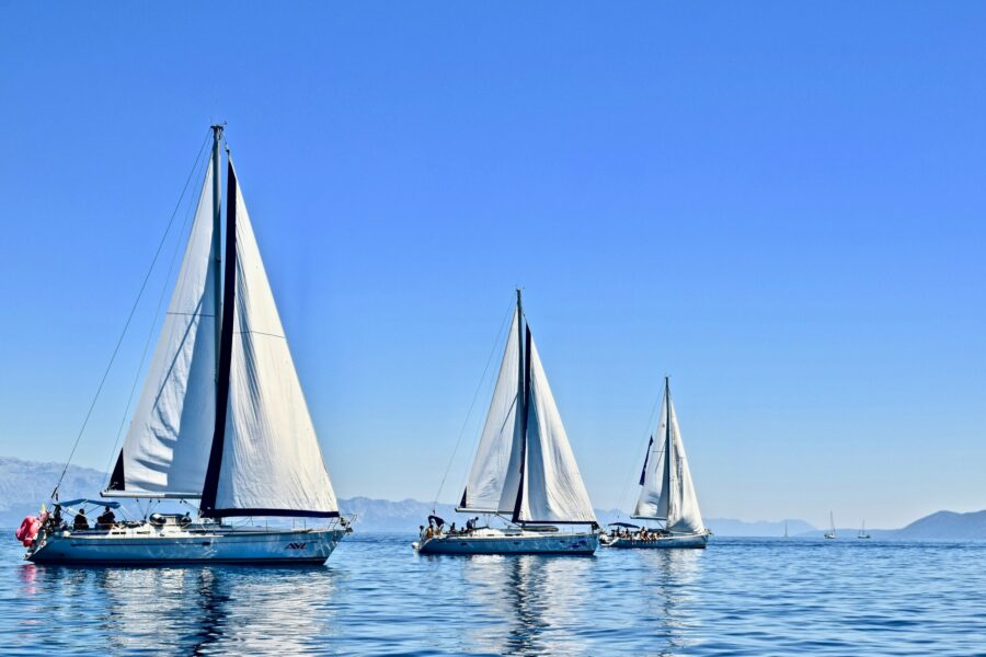 sailboats sailing - sailcharter in the canary islands